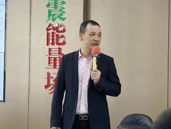 薩震節(jié)能空壓機(jī).png 薩震節(jié)能空壓機(jī).png