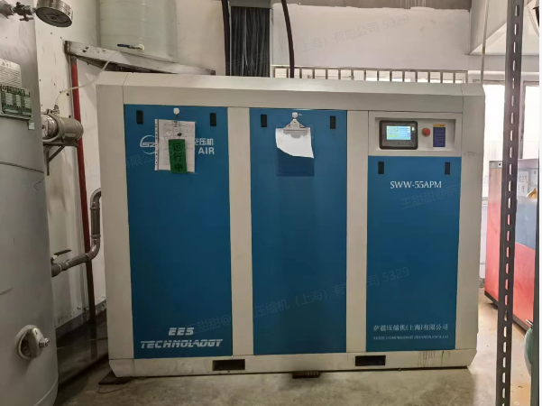 無(wú)油螺桿空壓機(jī).png 無(wú)油螺桿空壓機(jī).png